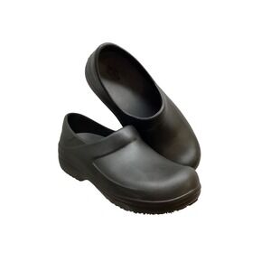 Crocs Men's Black Slip Resistant Work Shoes Clogs Size 40 EU
